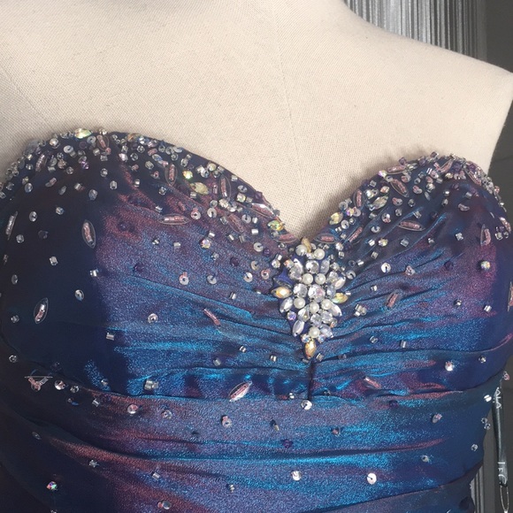 Prom Gown - Picture 5 of 5